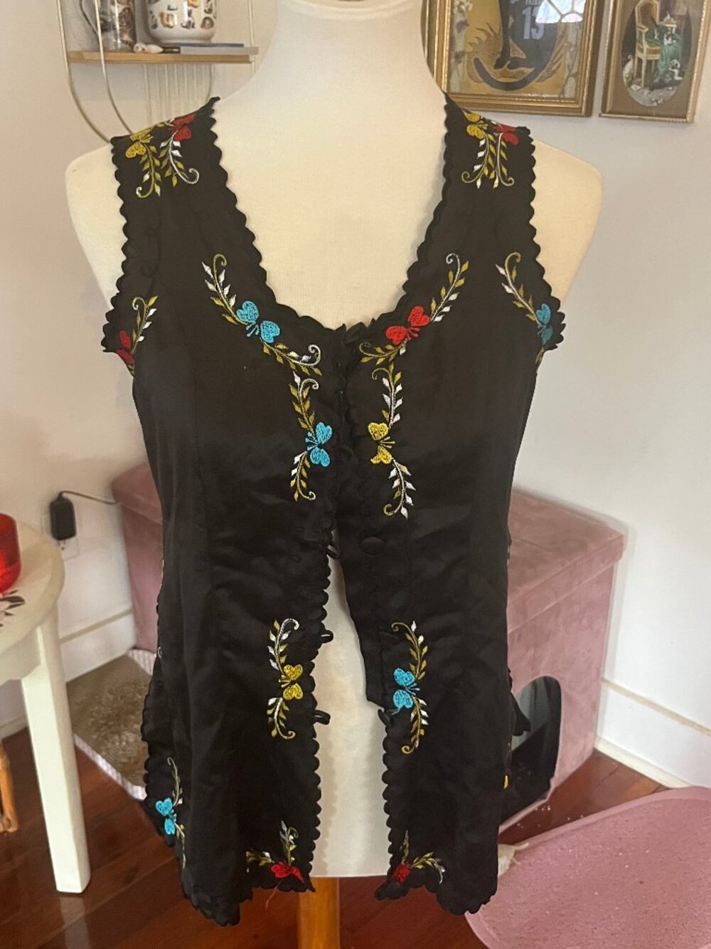insane vintage japenese style butterfly/floral embroidered silk button down top